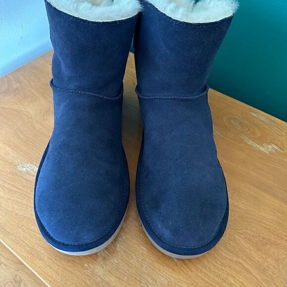 Koolaburra UGG Women’s Remley Navy Suede Mini Faux Shearling Lined Mini Boot - Picture 5 of 9